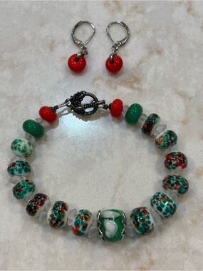 Handcrafted Green & Red Glass Bead Bracelet with Red Drop Earrings